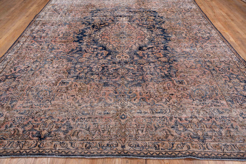Vintage Distressed Area Rug (9' x 12')